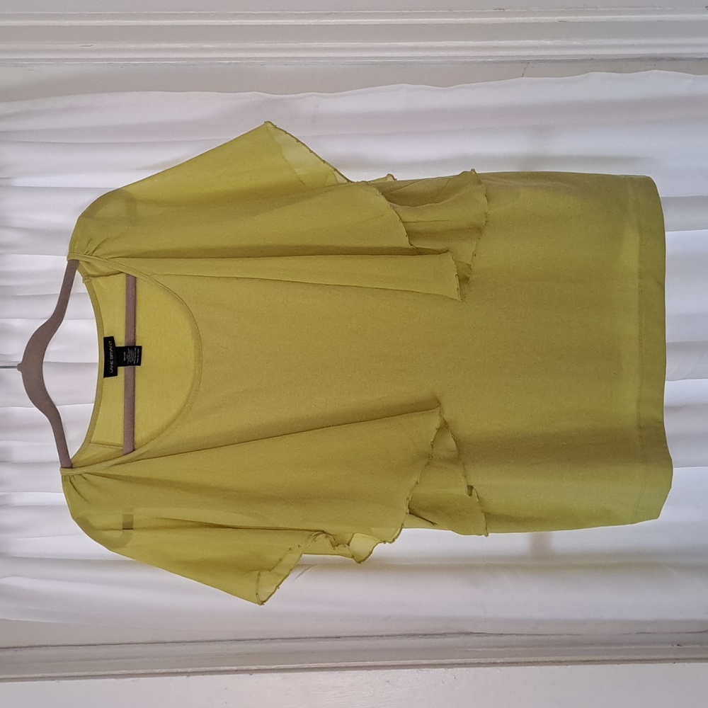 NWOT LANE BRYANT  FLUTTER SLEEVE TOP/SIZE 18/20